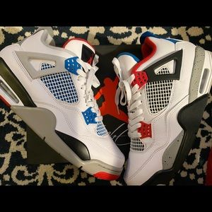 NIKE AIR JORDAN RETRO 4 SE